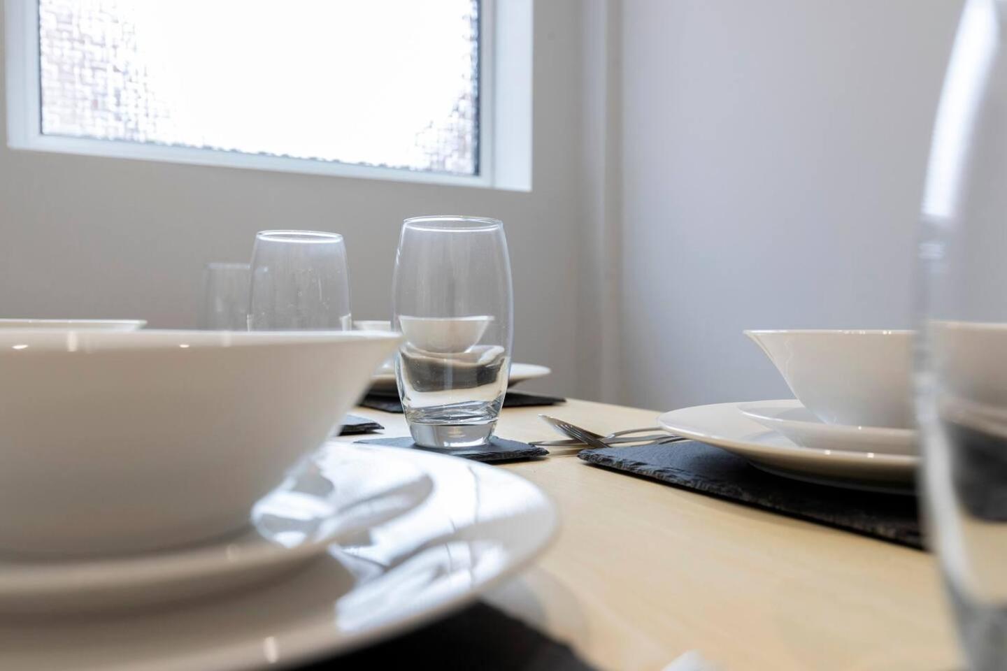 סאות' שילדס Modern 2 Bedroom Perfect For Family Friends And Workers מראה חיצוני תמונה