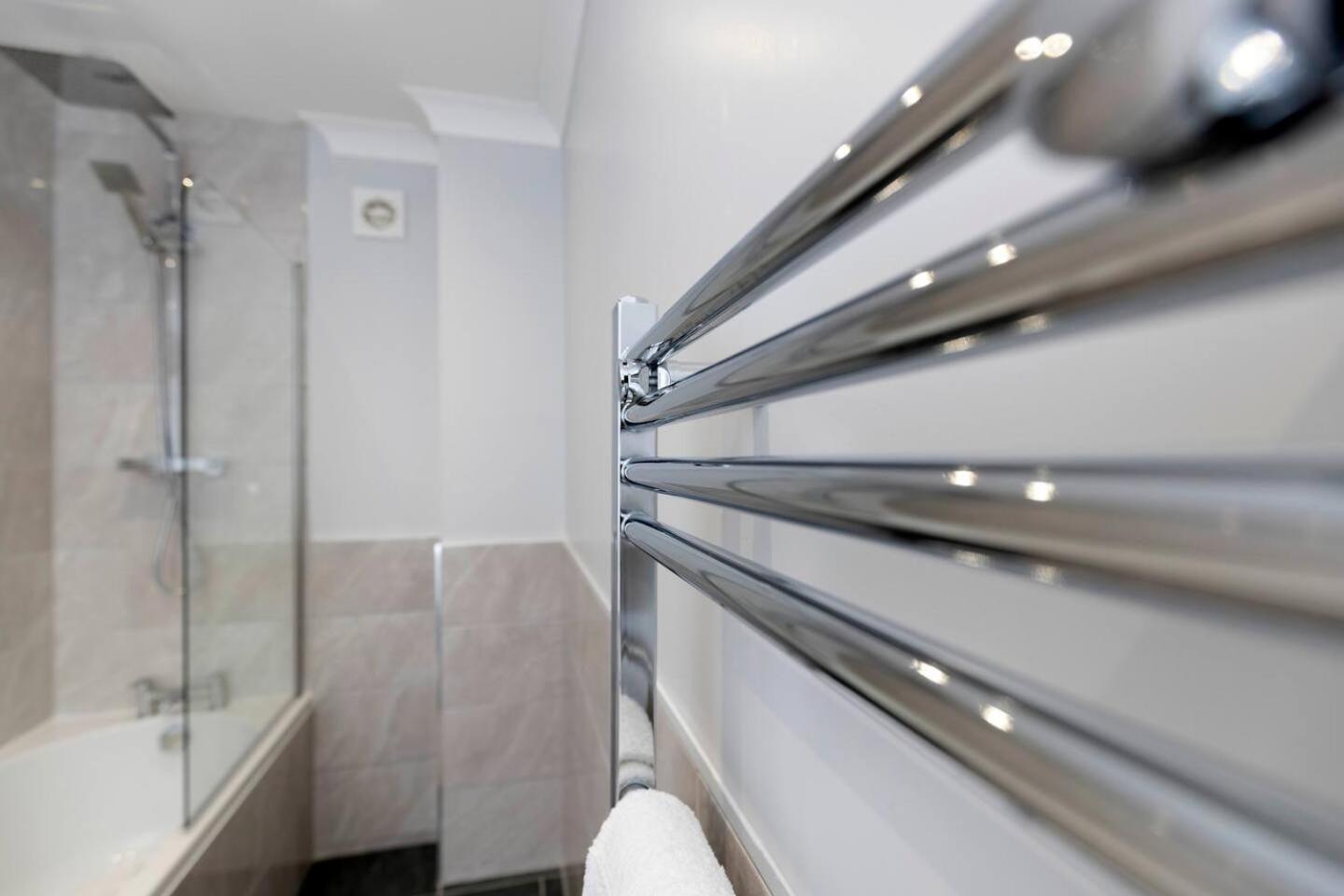 סאות' שילדס Modern 2 Bedroom Perfect For Family Friends And Workers מראה חיצוני תמונה