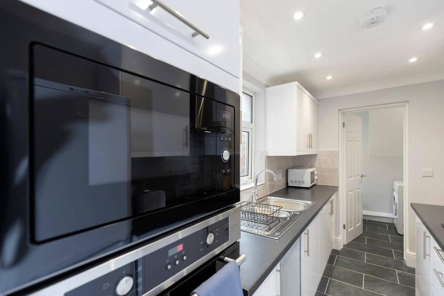 סאות' שילדס Modern 2 Bedroom Perfect For Family Friends And Workers מראה חיצוני תמונה