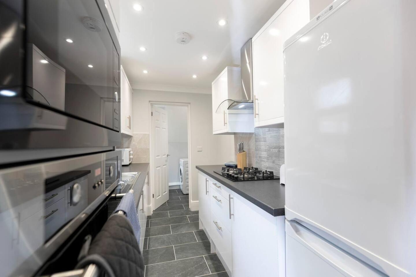 סאות' שילדס Modern 2 Bedroom Perfect For Family Friends And Workers מראה חיצוני תמונה