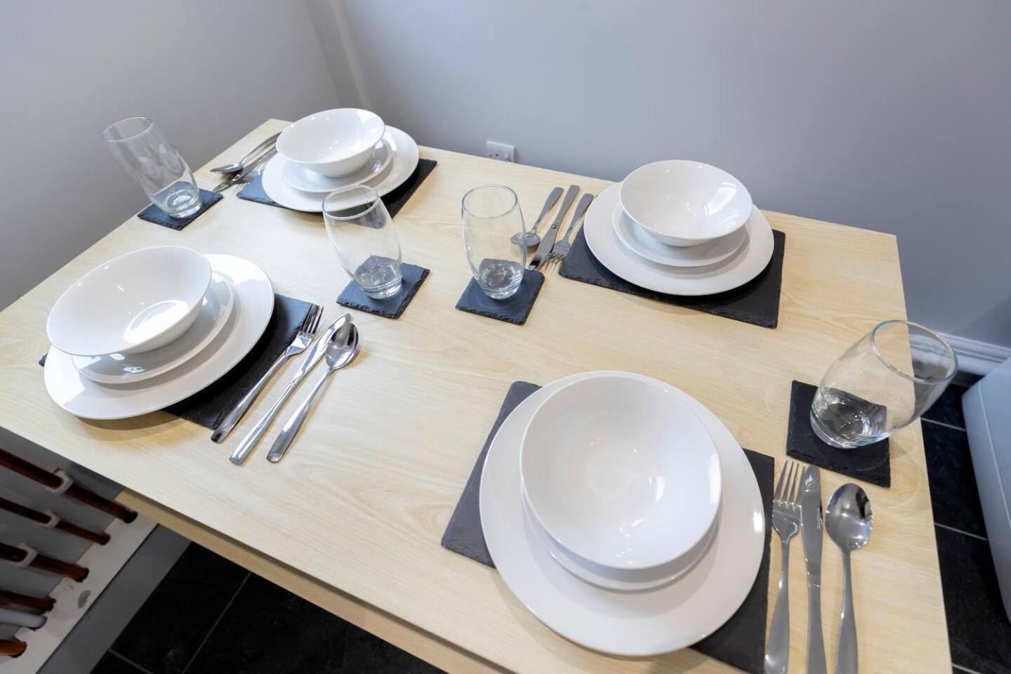 סאות' שילדס Modern 2 Bedroom Perfect For Family Friends And Workers מראה חיצוני תמונה
