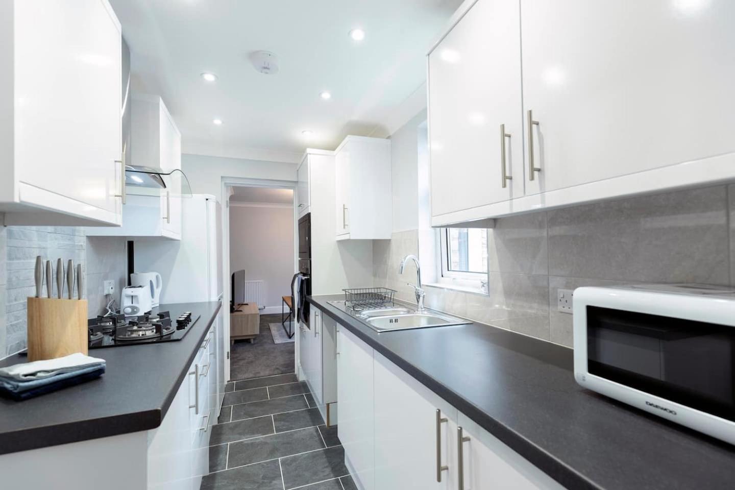 סאות' שילדס Modern 2 Bedroom Perfect For Family Friends And Workers מראה חיצוני תמונה