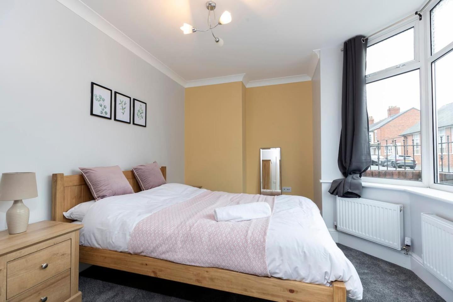 סאות' שילדס Modern 2 Bedroom Perfect For Family Friends And Workers מראה חיצוני תמונה