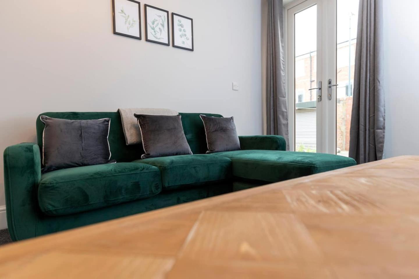 סאות' שילדס Modern 2 Bedroom Perfect For Family Friends And Workers מראה חיצוני תמונה